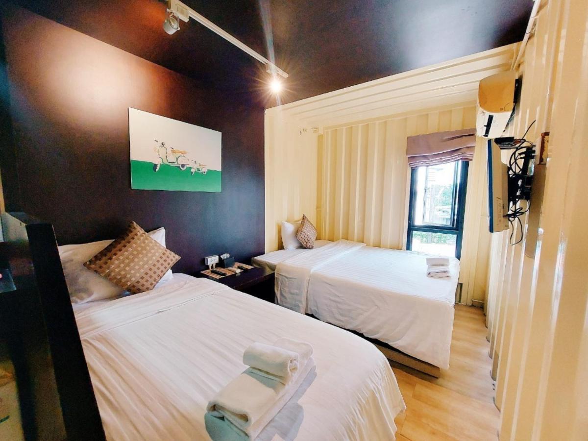 Retro Box Hotel Chumphon Eksteriør billede