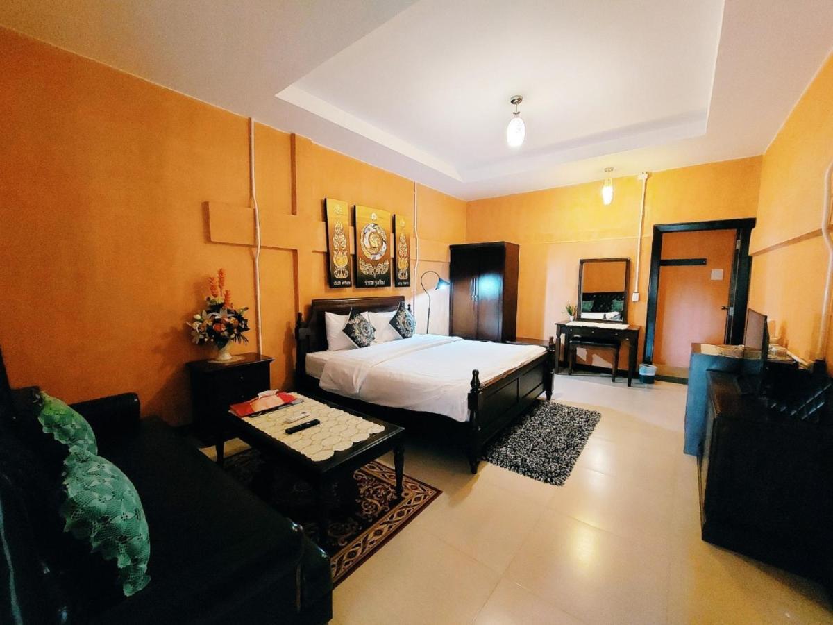 Retro Box Hotel Chumphon Eksteriør billede