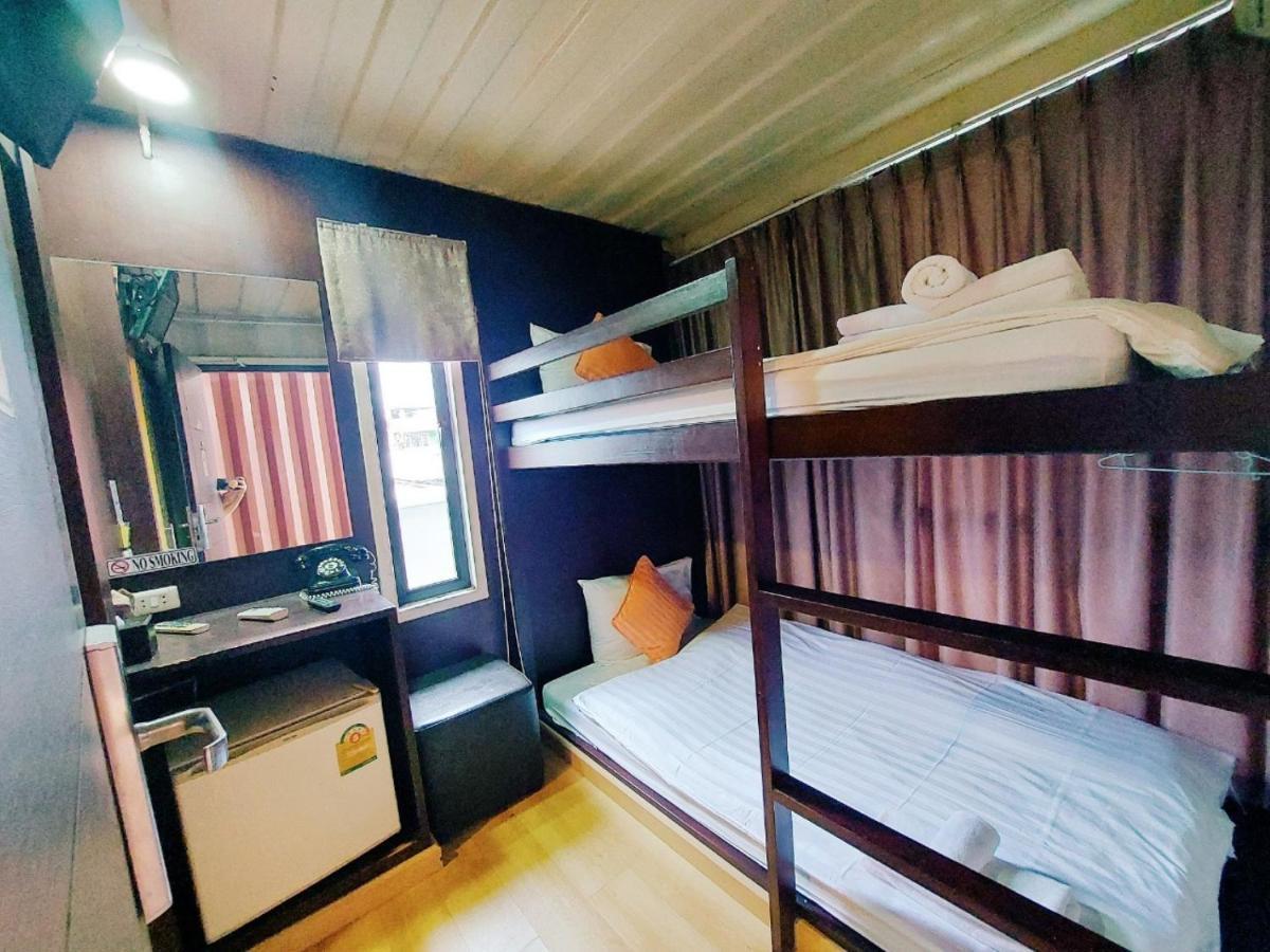 Retro Box Hotel Chumphon Eksteriør billede