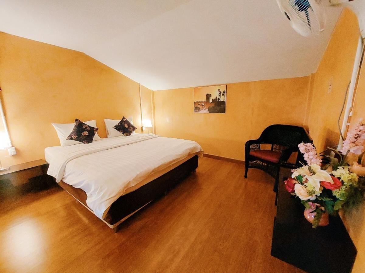 Retro Box Hotel Chumphon Eksteriør billede