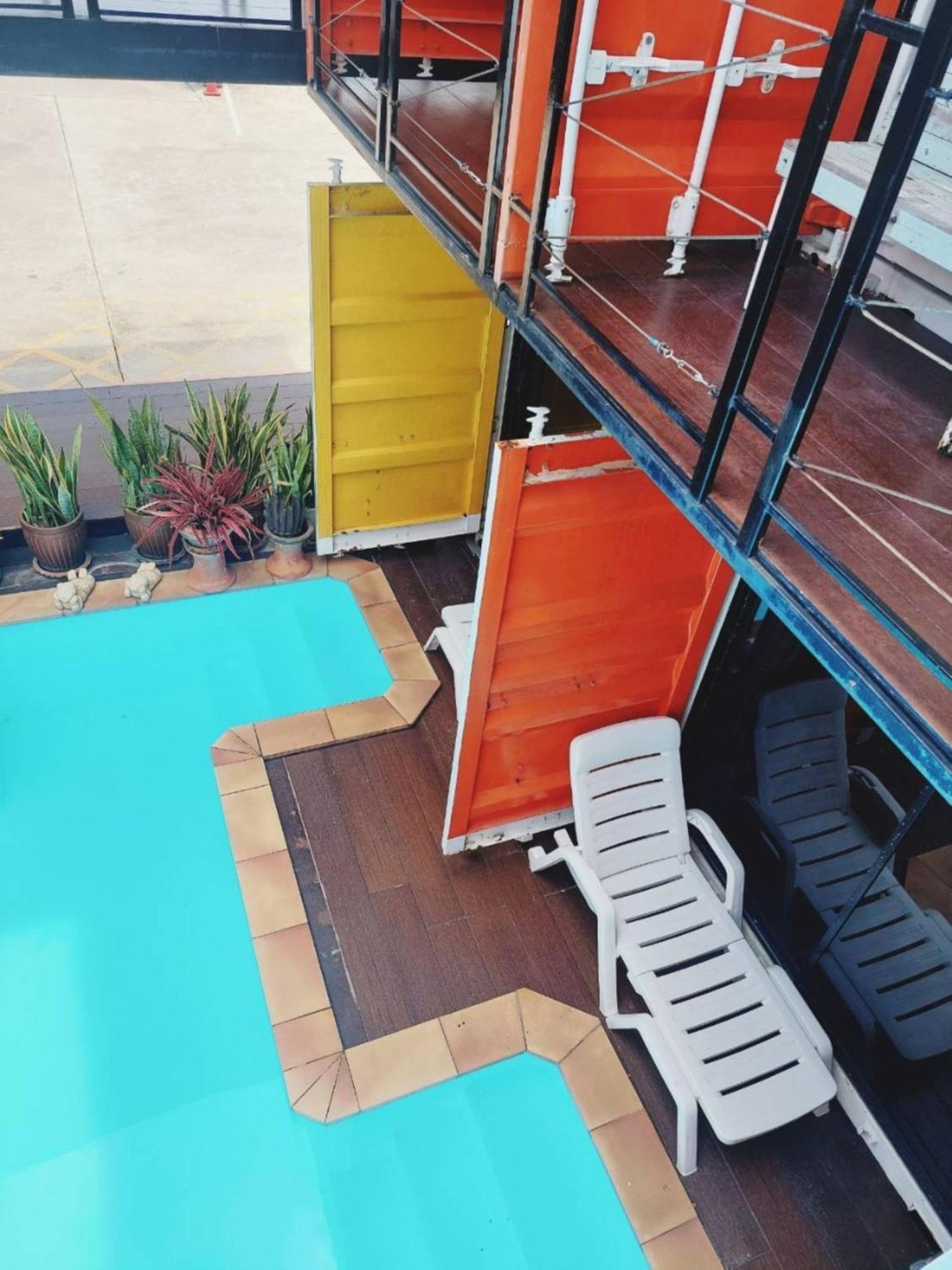 Retro Box Hotel Chumphon Eksteriør billede