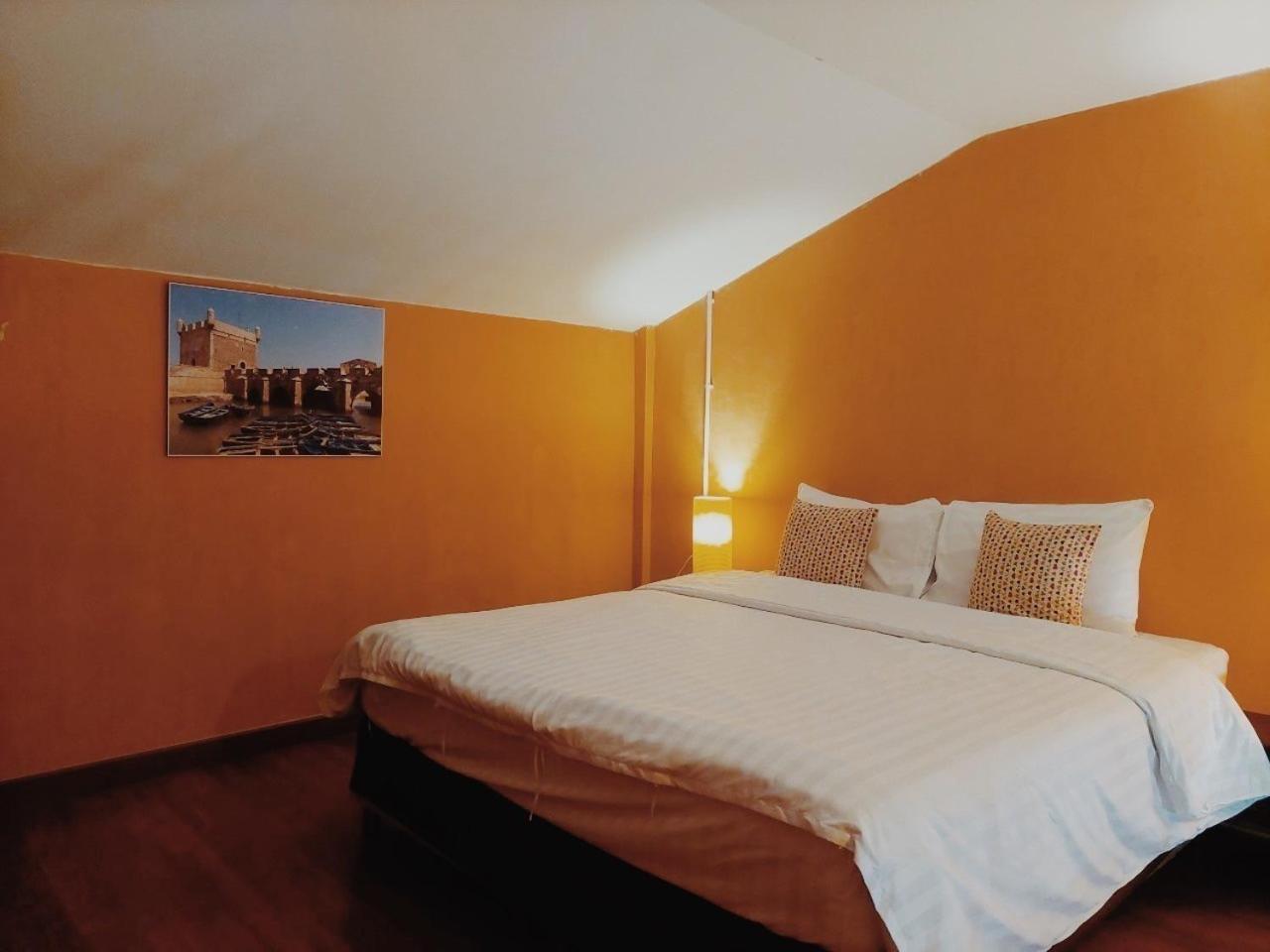Retro Box Hotel Chumphon Eksteriør billede