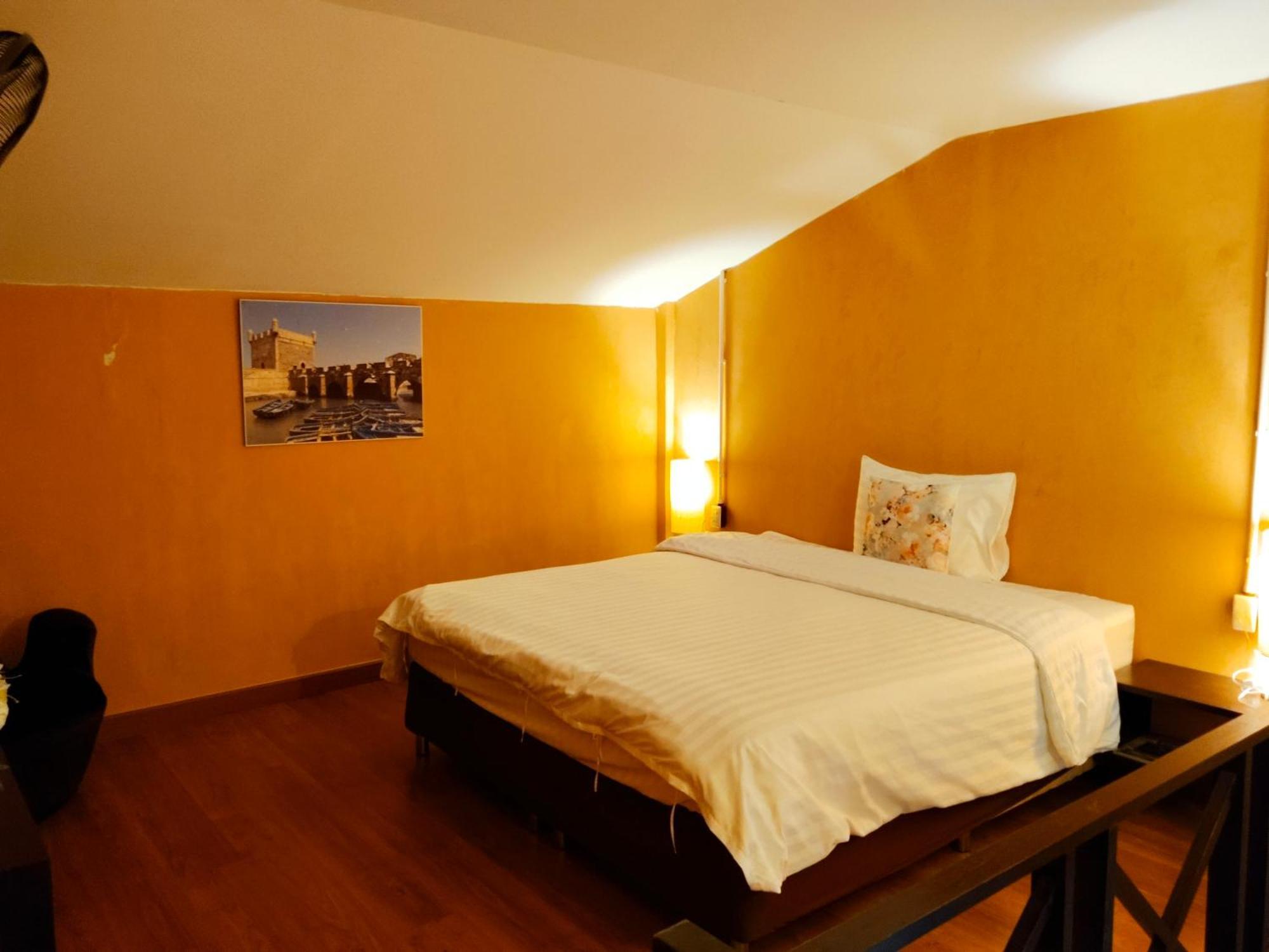Retro Box Hotel Chumphon Eksteriør billede