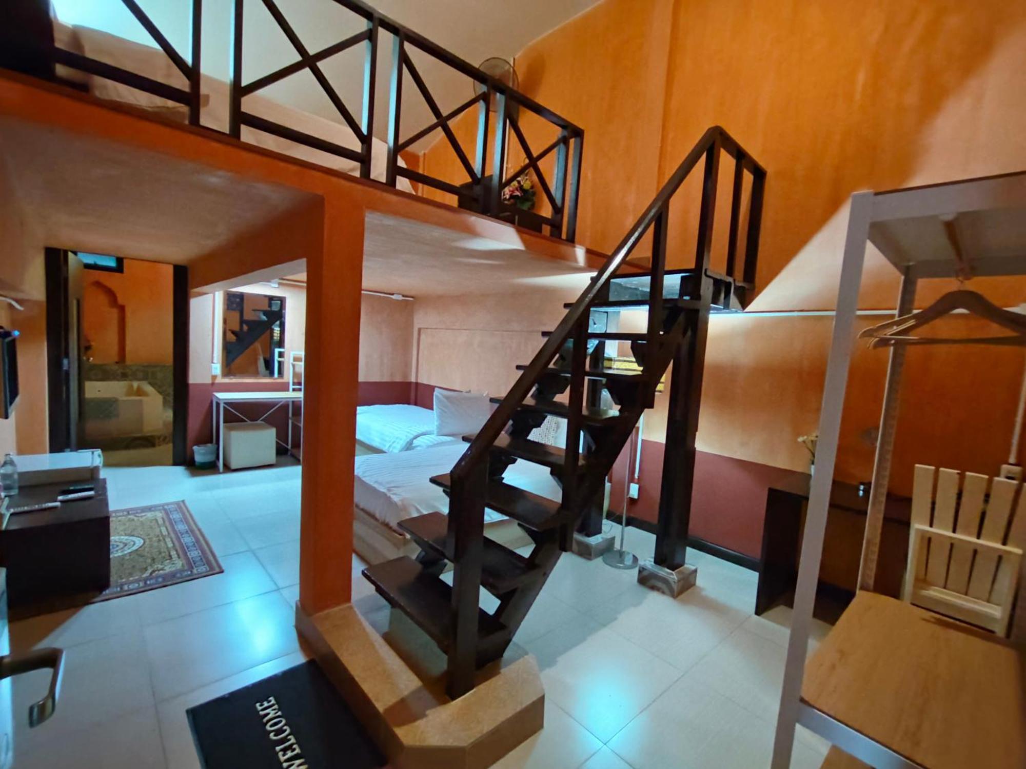 Retro Box Hotel Chumphon Eksteriør billede